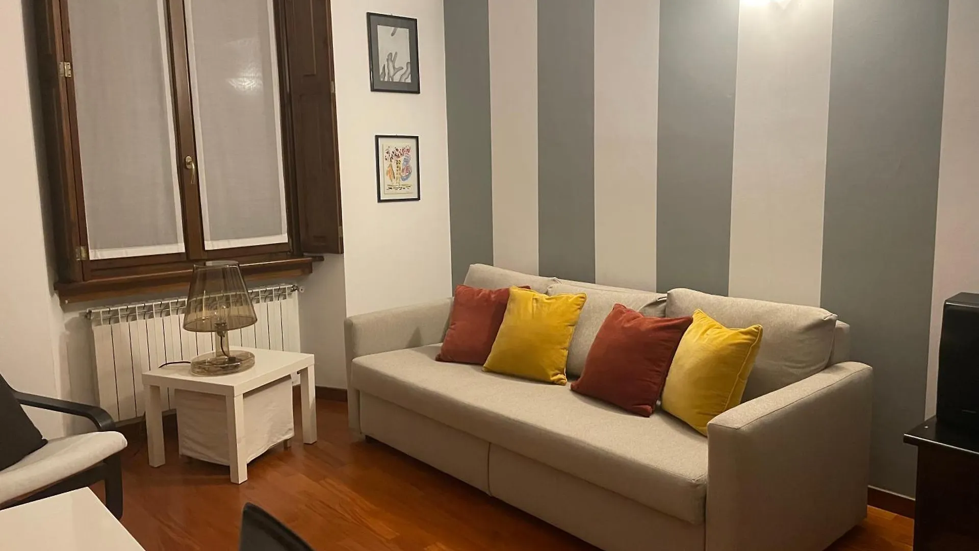 La Casa Di Ringhiera In Sarpi-Sempione-Moscova Apartment Milan Italy